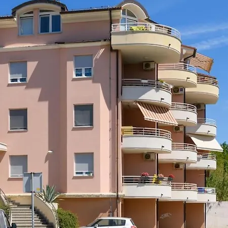 Sunce Apartment *